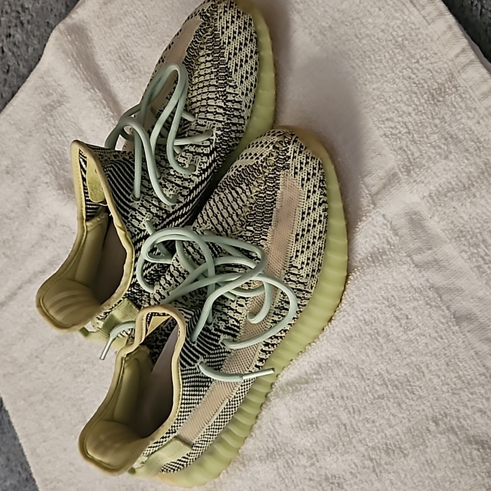 Yeezy 350 V2 Boost